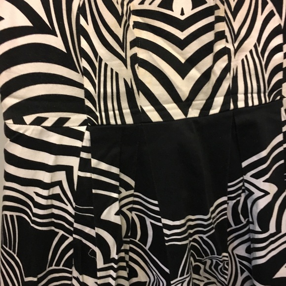 Patterned Dress with Pleated Skirt - Picture 2 of 5